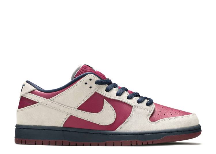 Nike SB Dunk Low 'True Berry'